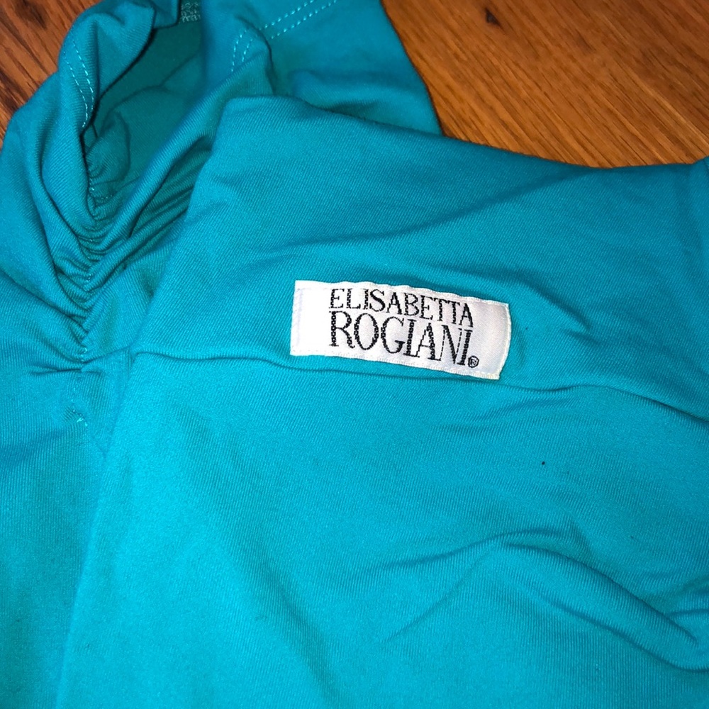 Elisabetta Rogiani Yoga/Pilates Crops